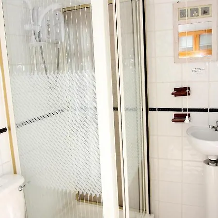 فندق مبيت وإفطار Ashgrove 3*